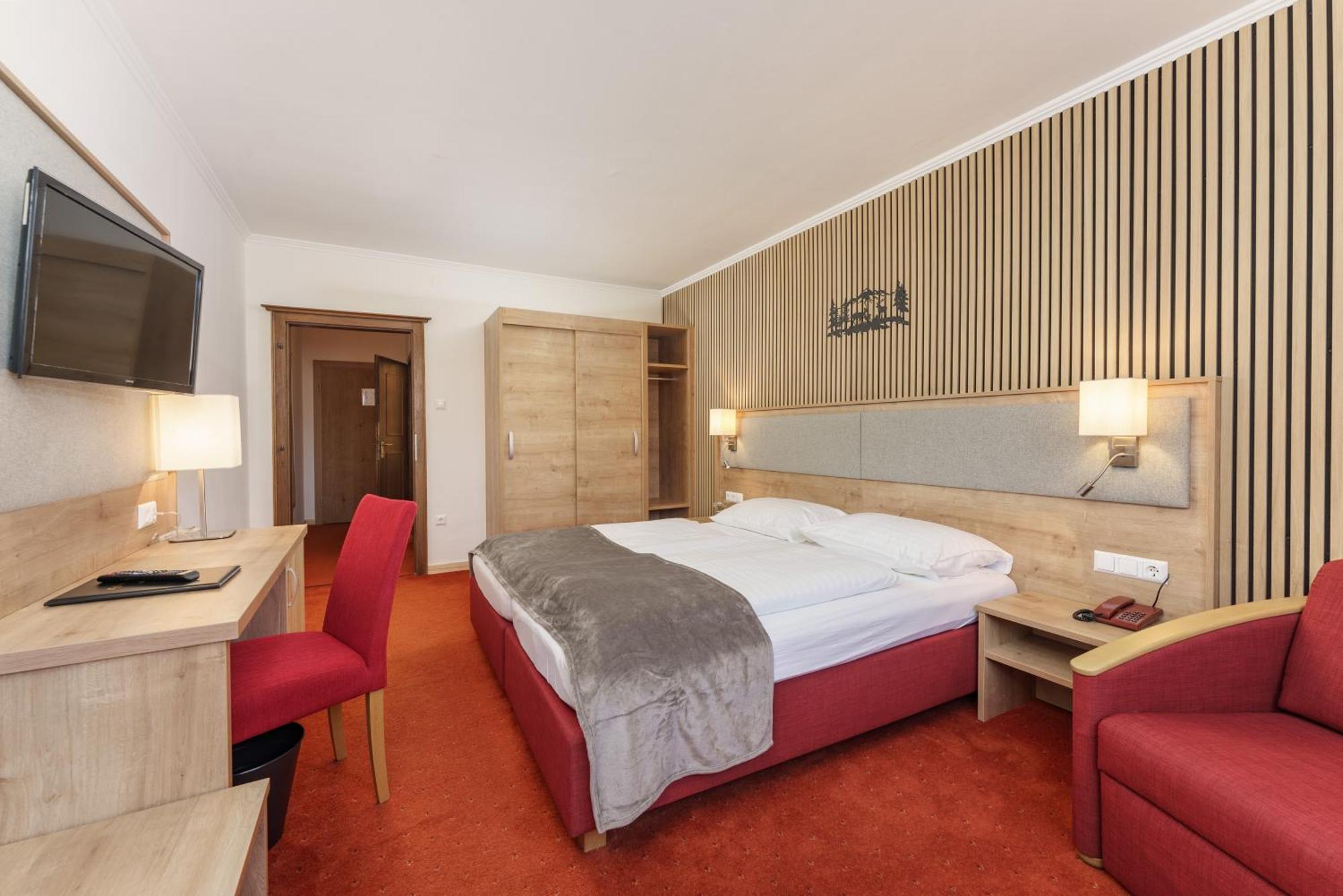 Kirchenwirt Schladming Hotel Buitenkant foto