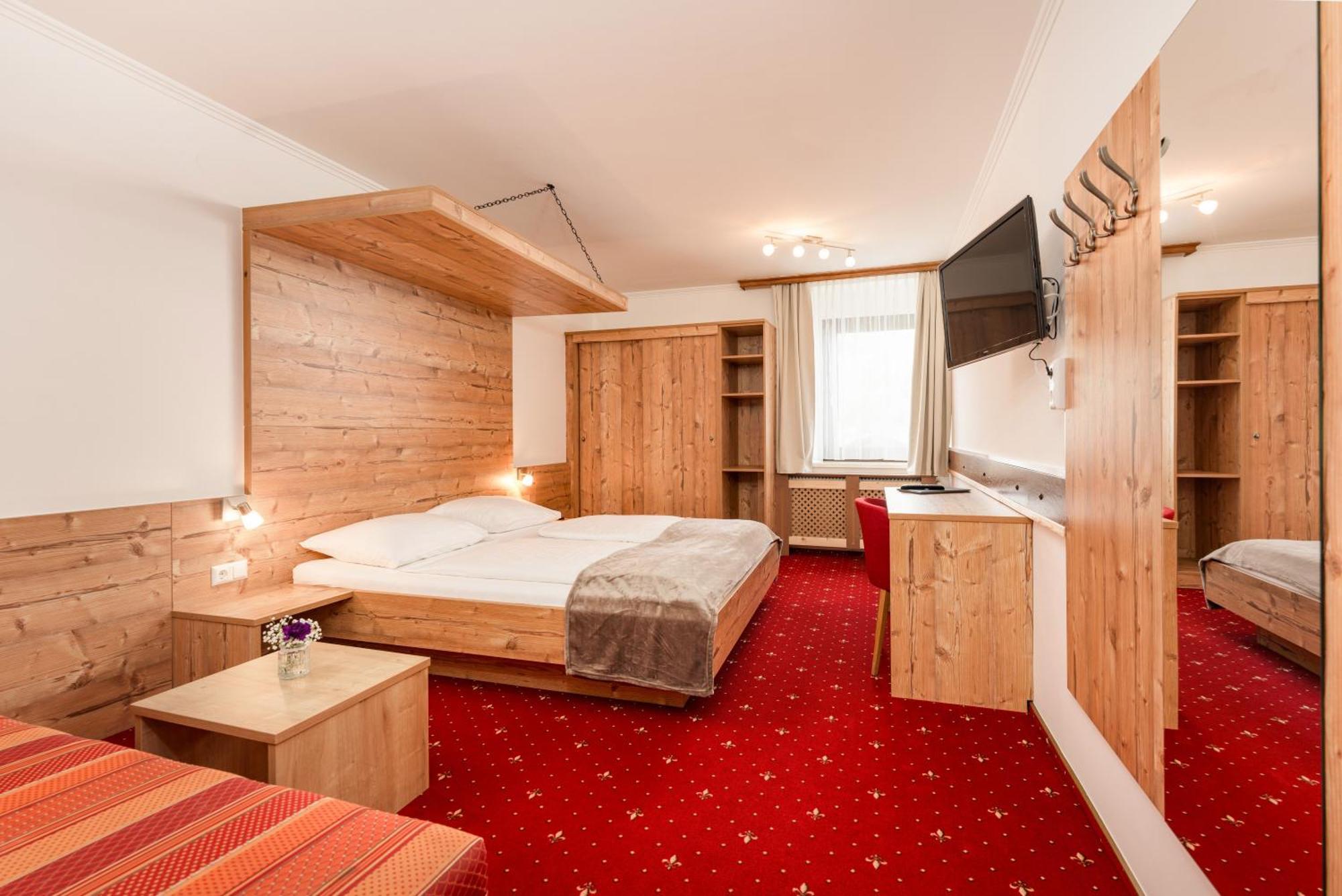 Kirchenwirt Schladming Hotel Buitenkant foto